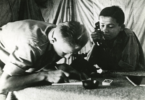 Program w Junackiej Szkole Kadetów obejmował pięć godzin nauki dziennie i dwie godziny szkolenia wojskowego. Fot. AIPN