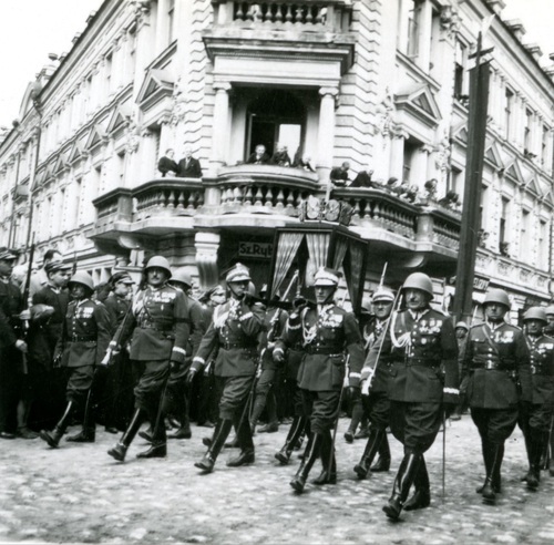 Ostatnia droga serca marszałka Piłsudskiego, 1935 r. Fot. ze spuścizny mjr Stanisława Jaszczuka