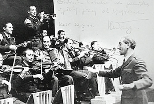 Henryk Wars i „Polska Parada” w Kairze, 1943 r. (fot. domena publiczna)