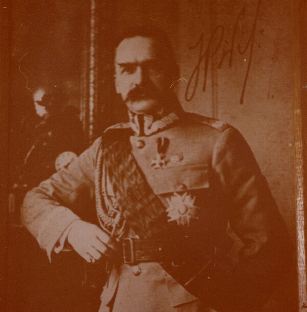 Pamięć o Józefie Piłsudskim wśród polskiej emigracji żołnierskiej w Stanach Zjednoczonych po II wojnie światowej