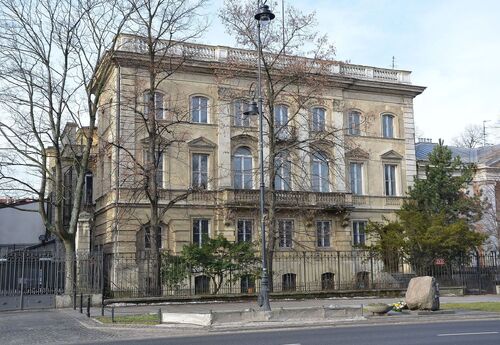 Dawna siedziba ambasady w willi Gawrońskich, w okresie 1948–1953