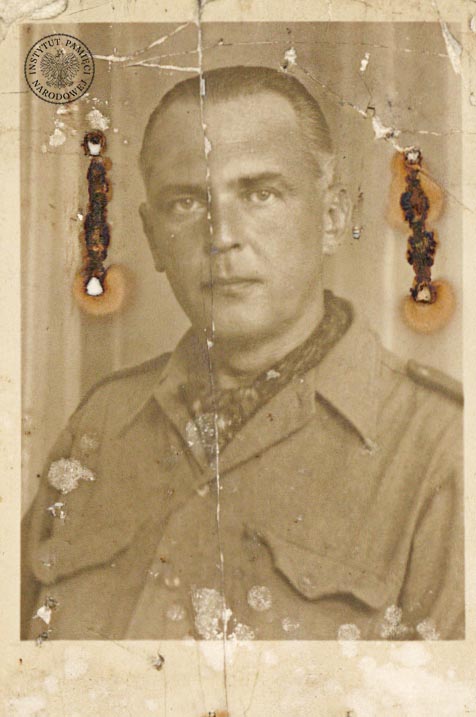 Fotografia Aleksandra Żabczyńskiego z karty repatriacyjnej, 1946 r. (fot. z zasobu AIPN)