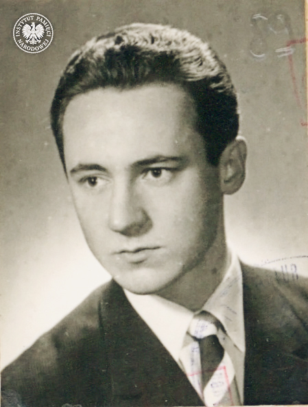 Piotr Fronczewski, ok. 1967 r. Zdjęcie z akt paszportowych (fot. z zasobu AIPN)