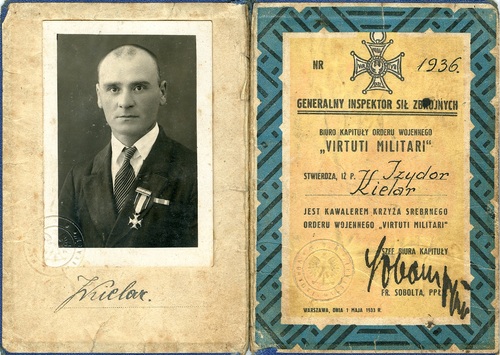 Książeczka Krzyża Virtuti Militari - strona wewnętrzna (z zasobu IPN w Rzeszowie)