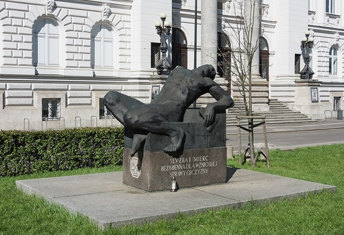 Pomnik Poległych Żołnierzy Polskiej Organizacji Wojskowej w Warszawie