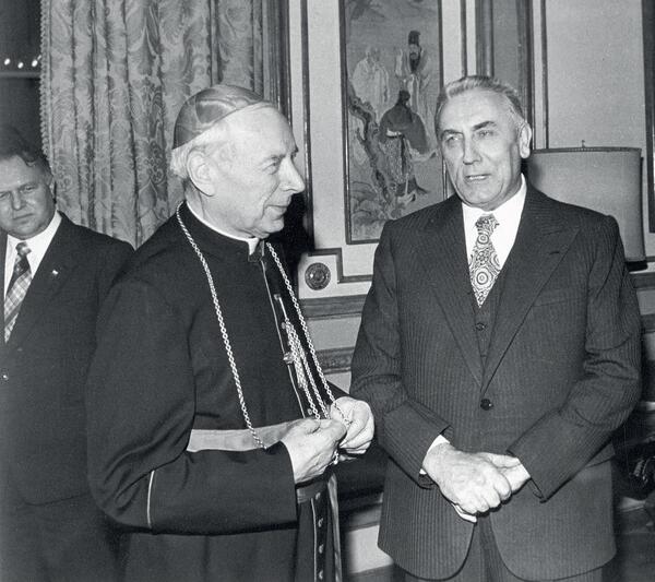 Komuniści przeciw Kościołowi