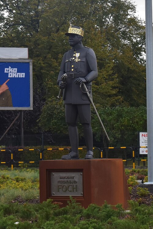 Pomnik marszałka Ferdynanda Focha w Knurowie, 2021 r. Fot. FilipK77 - Praca własna/Wikimedia Commons (CC BY-SA 4.0)