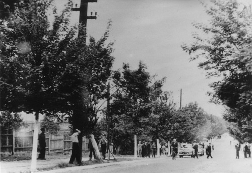 Miejsce próby zamachu na Chruszczowa i Gomułkę na (ówczesnej) ul. Armii Czerwonej w Zagórzu (fot. z zasobu AIPN)