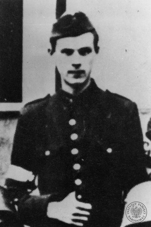 Julian Eugeniusz Kulski „Goliat”. Zdjęcie publikowane w: J. E. Kulski „Ding, we live. The personal chronicle of a Young Freedom Fighter in Warsaw (1939 – 1945)”, New York (fot. z zasobu AIPN, autor nieznany)