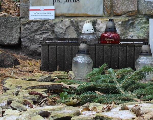 Razem walczyli, razem spoczywają. Powstańcy Warszawscy