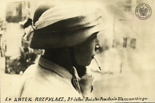 „Antek Rozpylacz”, zdjęcie prawdopodobnie z pierwszych dni powstania (fot. z zasobu AIPN)