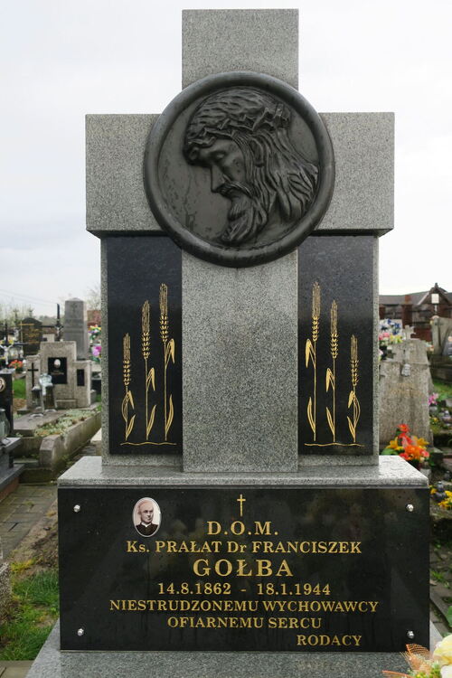 Nagrobek ks. dr. Franciszka Gołby na cmentarzu w Bachowicach (fot. Łucja Marek)