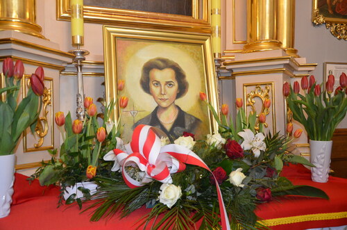 Portret Natalii Tułasiewicz w kościele farnym w Rzeszowie, 2022 r. Fot. z zasobu IPN