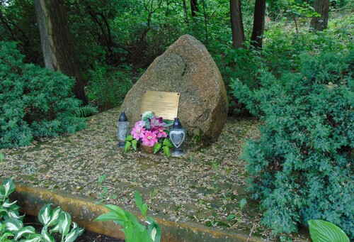 Pamiątkowy obelisk w miejscu gospodarstwa Koleniaków (fot. Tomasz Bereza, IPN)