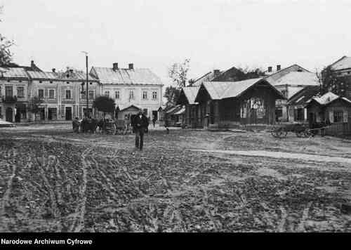 Rynek w Tyczynie (1934 r.) (zbiory NAC)