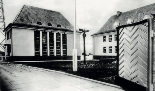 Budynki tzw. nowej radiostacji, oddanej do użytku pod koniec 1935 roku w Gliwicach przy Tarnowitzer Landstrasse, obecnie ulica Tarnogórska