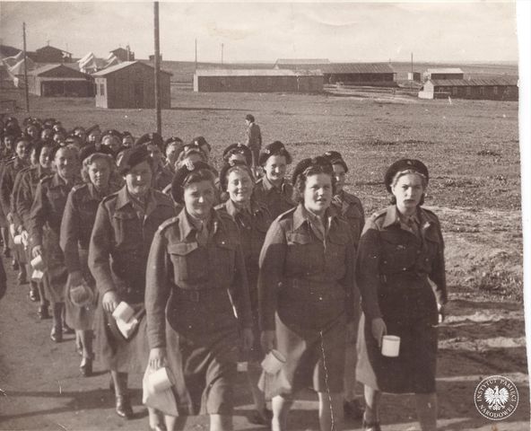 Rekrutacja do Pomocniczej Służby Kobiet