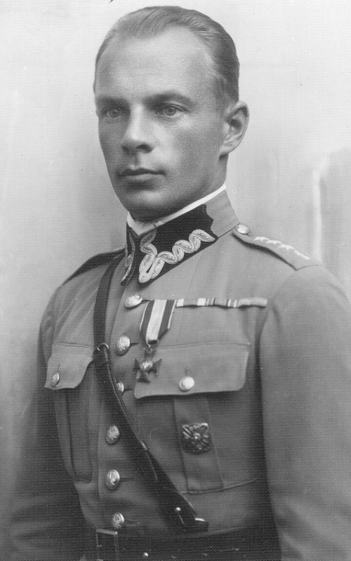 Kpt. Leszek Lubicz-Nycz, fot. Portretowa (Fot. NAC)