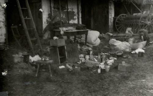 Rzeczy osobiste Stefana Kobosa i Eugeniusz Szczepańskiego znalezione przez UB w trakcie rewizji 21 stycznia 1956 r. (fot. z zasobu AIPN)