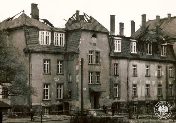 „Stanął w ogniu nasz wielki dom”. Pożar szpitala psychiatrycznego w Górnej Grupie