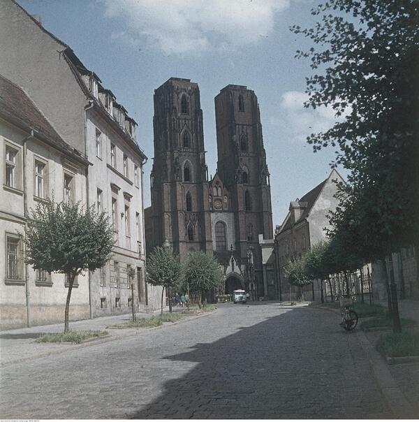 Dolnośląscy duchowni oczami bezpieki. Paweł Latusek (1910–1973)