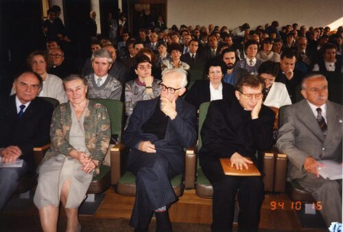 Wanda Półtawska na kongresie Papieskiej Akademii Pro Vita, Rzym 16 października 1994 r. (fot. z zasobu AIPN)