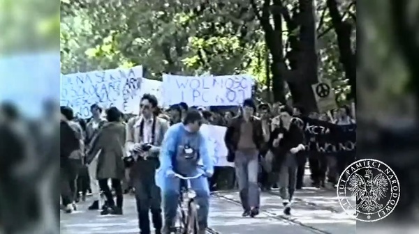 „Zostawcie bunkry nietoperzom”. Protesty przeciwko składowiskom odpadów jądrowych w latach 80. XX w. w Polsce