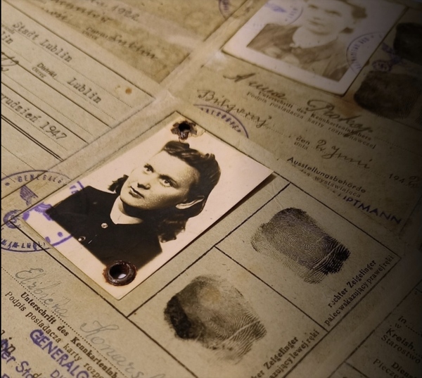 Podrobiona kenkarta. Świadectwo losów Anny Piątkowskiej