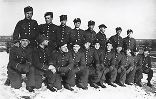 Słuchacze szkoły w Legionowie. Fot. z zasobu AIPN