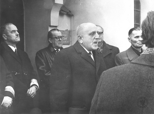 Franciszek Kamiński w Wierzchosławicach na uroczystościach z okazji 27. rocznicy śmierci Wincentego Witosa, 1972 r. Autor: Józef Gawroński. Zdjęcie pochodzi z archiwum osobistego Stanisława Mierzwy przekazanego do zasobu IPN przez p. Wojciecha Mierzwę