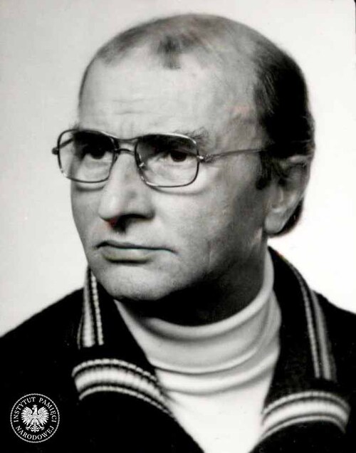 Wiesław Drzewicz. Zdjęcie z akt paszportowych, ok. 1981 r. fot. z zasobu AIPN)