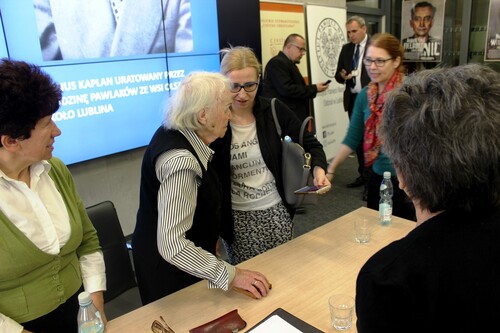 Marianna Krasnodębska podczas spotkania z młodzieżą w siedzibie IPN Lublin, 24 kwietnia 2018 r. (fot. IPN Lublin)