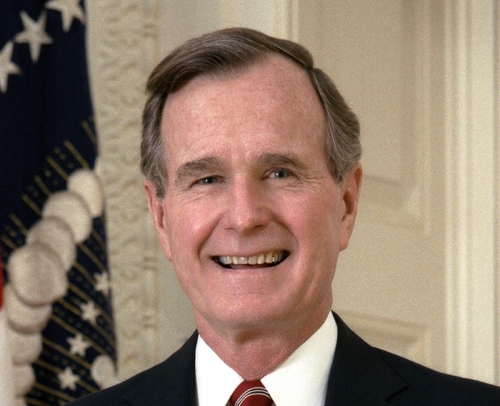 §George H.W. Bush (fot. Wikipedia/domena publiczna/David Valdez)