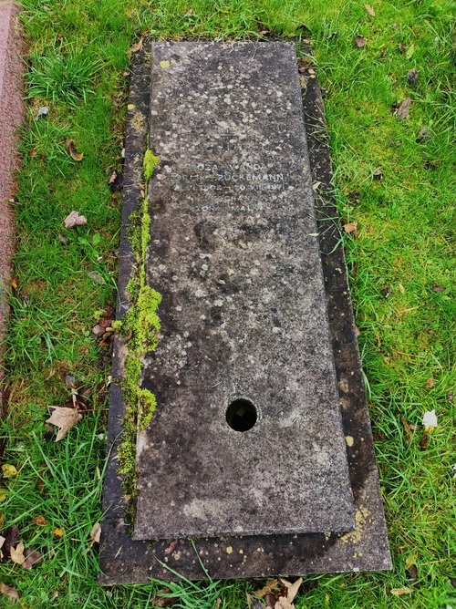 Grób Róży Wandy Orlik-Rückemann, stan z 26 paździenika 2024 r. (fot. Bartosz Janczak)