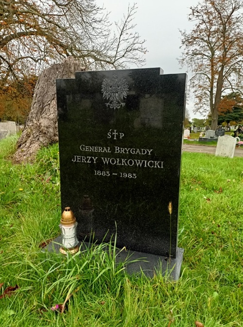 Grób gen. bryg. Jerzego Wołkowickiego, stan z 26 X 2024 r. (fot. Bartosz Janczak)