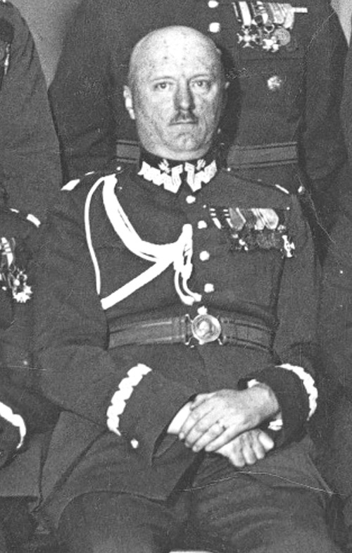 Gen. Jerzy Wołkowicki we fragmencie z fotografii grupowej uczestników kurs w Wyższej Szkole Wojennej w Warszawie, 1931 r. (fot. z zasobu NAC)