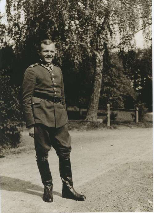 Józef Ostaszewski w szkole podchorążych w 1931 r. (domena publiczna)