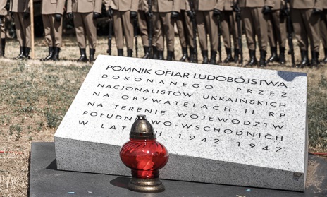 Tam, gdzie wyrósł sosnowy las. Zbrodnia w Parośli