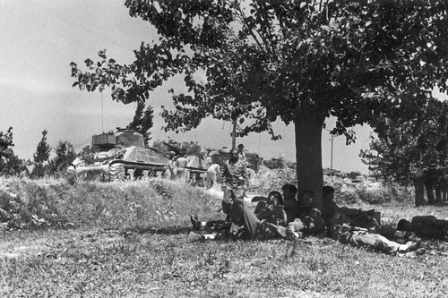 Żołnierze 2. Korpusu we Włoszech (fot. z zasobu NAC)