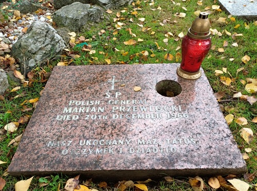 Grób gen. bryg. Mariana Przewłockiego w Londynie (fot. Bartosz Janczak)