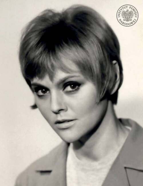 Aleksandra Zawieruszanka, 1966 r. Zdjęcie z akt paszportowych (fot. z zasobu IPN)