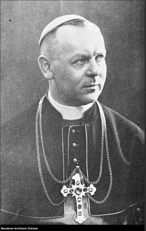 Walenty Dymek - biskup pomocniczy poznański. Fotografia portretowa z lat 30. XX w. (fot. z zasobu NAC)