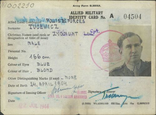 Legitymacja wojskowa Zygmunta Tucewicza (fot. z zasobu AIPN)