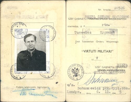 Legitymacja odznaczeniowa Zygmunta Tucewicza (fot. z zasobu AIPN)