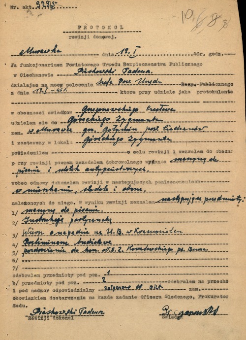 Protokół rewizji domowej przeprowadzonej na posesji Zygmunta Góreckiego w m. Morawka pow. Ciechanów 12 stycznia 1946 r. W trakcie przeszukania odnaleziono i zarekwirowano m.in. „Wiersz o napadzie na U.B. w Krasnosielcu” (z zasobu IPN)