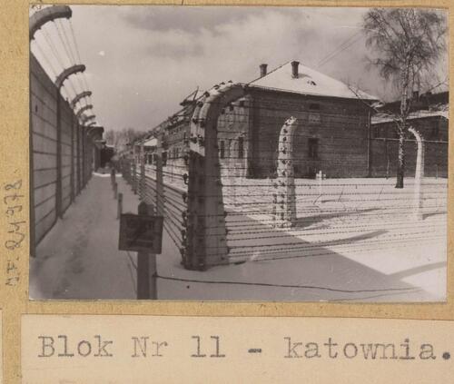 Auschwitz-Birkenau concentration camp. Block No. 11. Male Zimetbaum and Edward Galiński were interrogated in this block (photo: polona.pl/public domain/National Library)