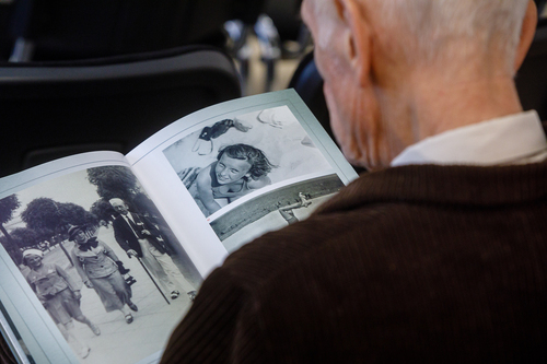 Promocja albumu „A miało być tak pięknie… Historia Ewy i Jerzego Stolarskich” na spotkaniu podsumowującym rok projektu Archiwum Pełne Pamięci – Warszawa, 2 października 2018 (fot. Sławek Kasper/IPN)