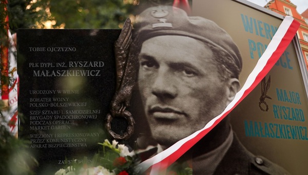 Szef sztabu 1. Samodzielnej Brygady Spadochronowej. Pułkownik Ryszard Małaszkiewicz