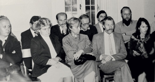 Spotkanie DLP we wrześniu 1986 r. Siedzą od lewej: N.N., Krystyna Malec, N.N., Stanisław Cybula, Helena Dobranowicz. W drugim rzędzie Andrzej Obal (zasłonięty), Bogdan Szozda, Andrzej Grajewski, Jan Gajewski, Mirosław Styczeń. Fot. ze zbiorów Andrzeja Grajewskiego