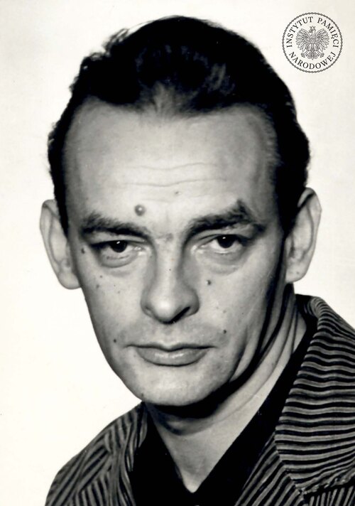 August Kowalczyk. Zdjęcie z akt paszportowych